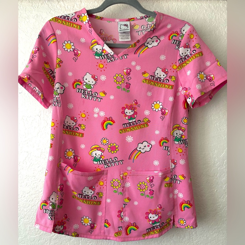 CUTE SUMMER HELLO KITTY SCRUB TOP